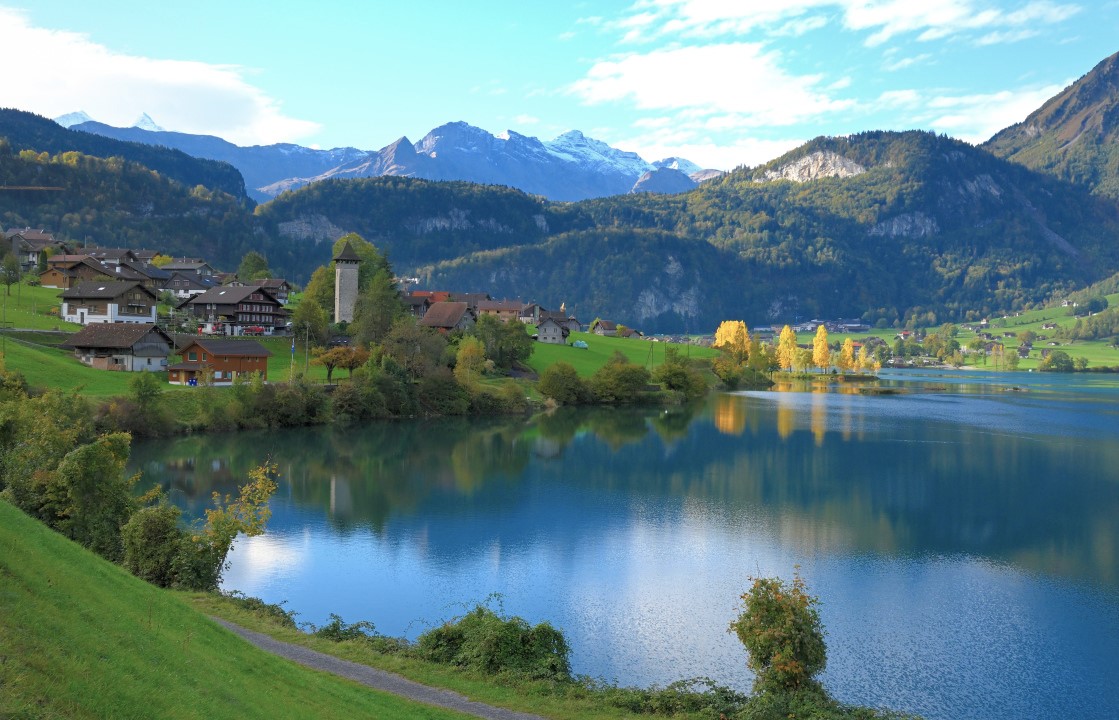 Swiss alps in Bernese Oberland - Journey higlights